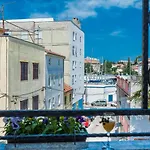 Marina Ζαντάρ