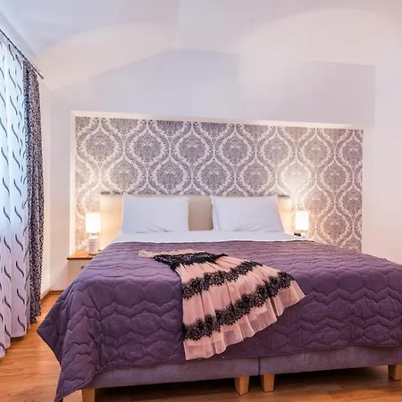 公寓 马里纳公寓式酒店 扎达尔