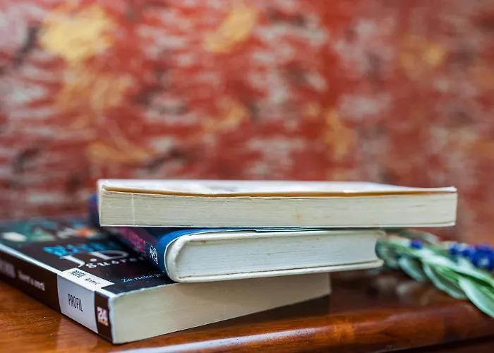 마리나 아파트 *