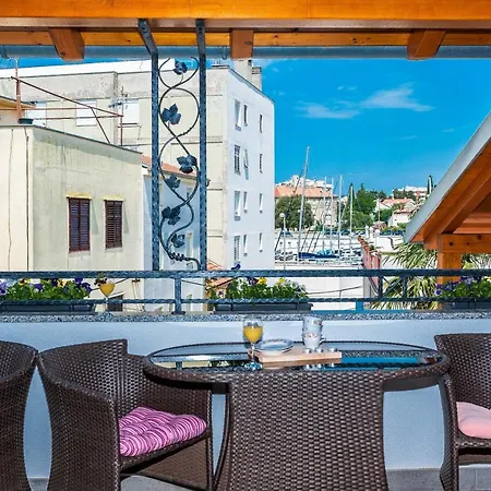 Marina アパート ザダル