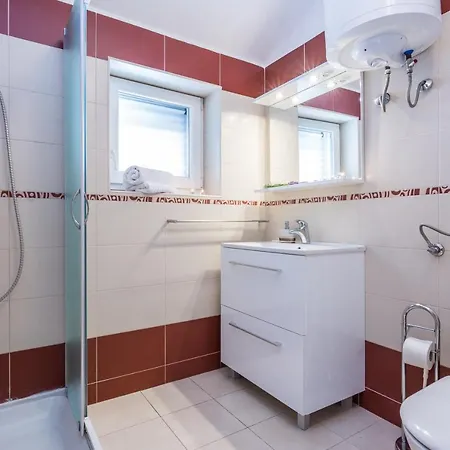 アパート Marina *